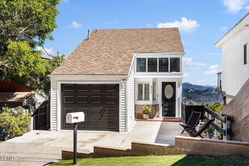 6936 Pacific View Drive — photo