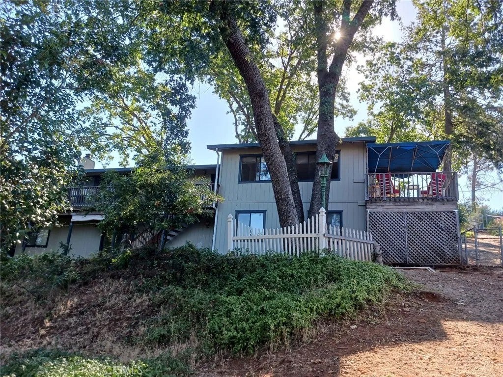 5129 Toyon — photo