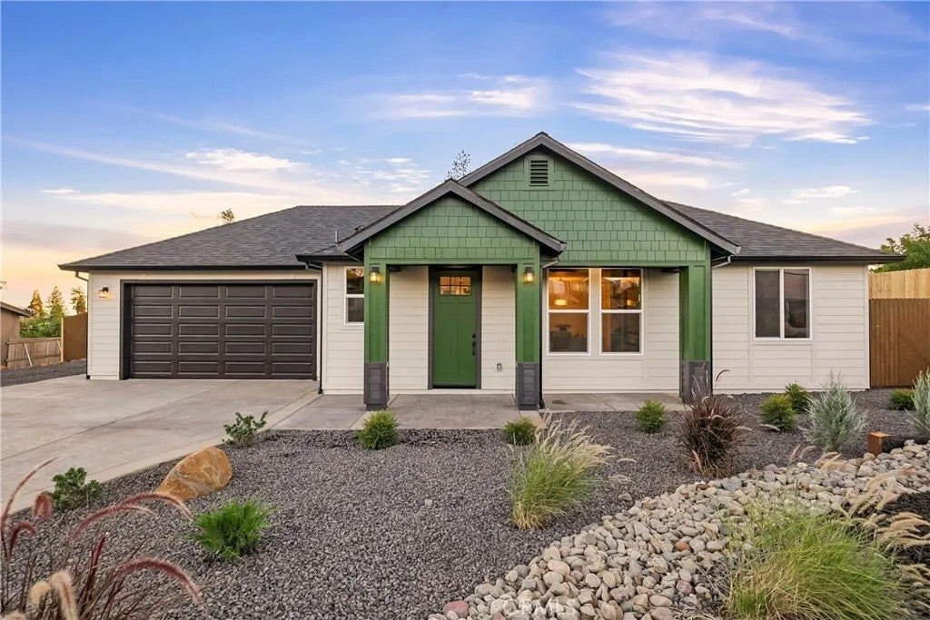 5949 Hazel Way — photo