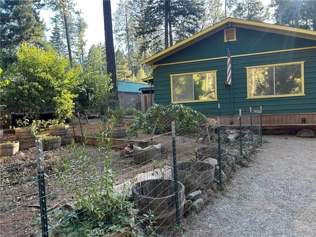15044 Pinon — photo