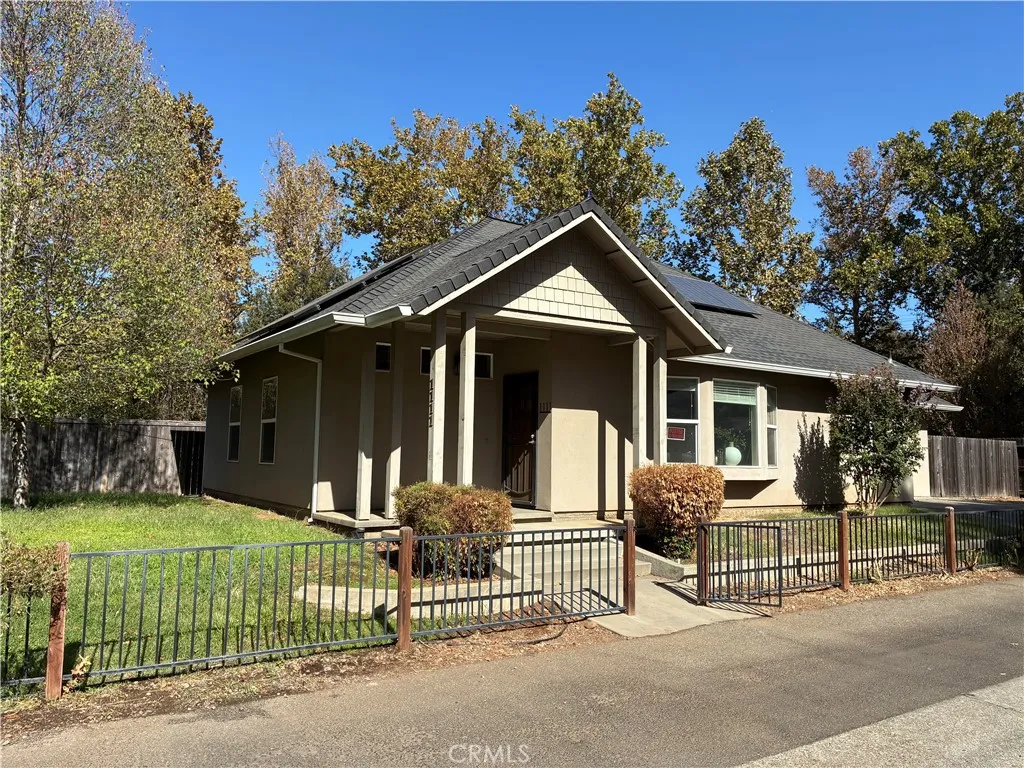 1111 Olive — photo