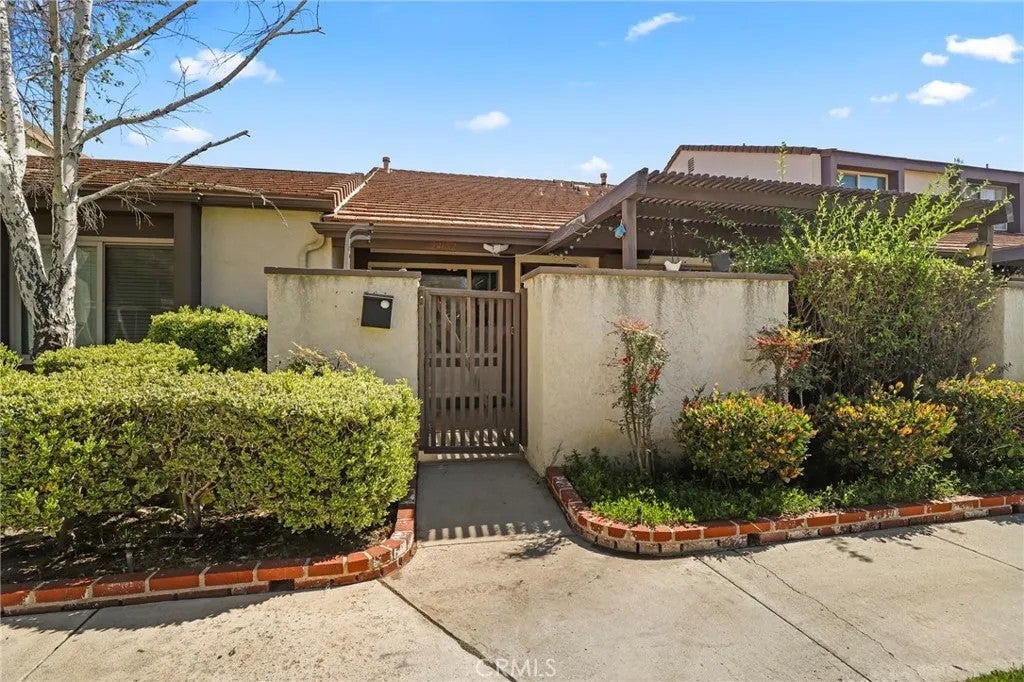 24662 Golfview Drive — photo