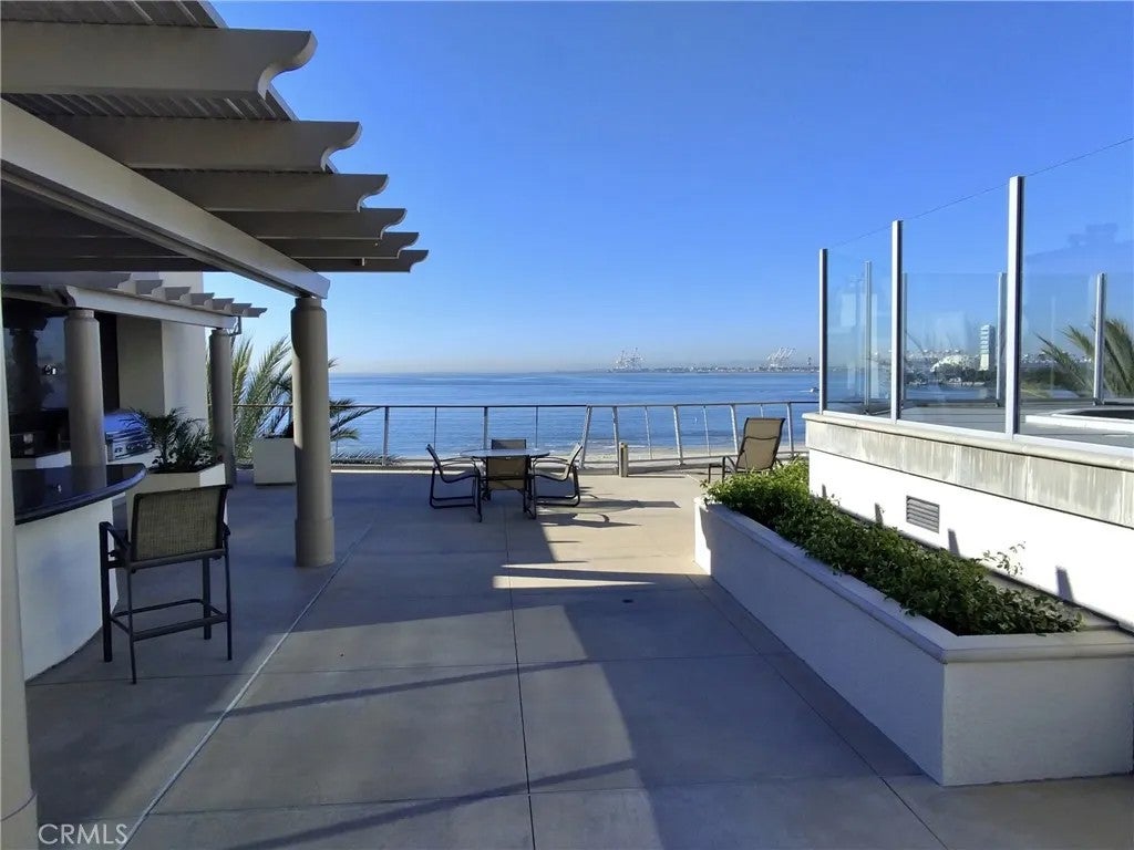 1400 E Ocean Boulevard 2111 — photo