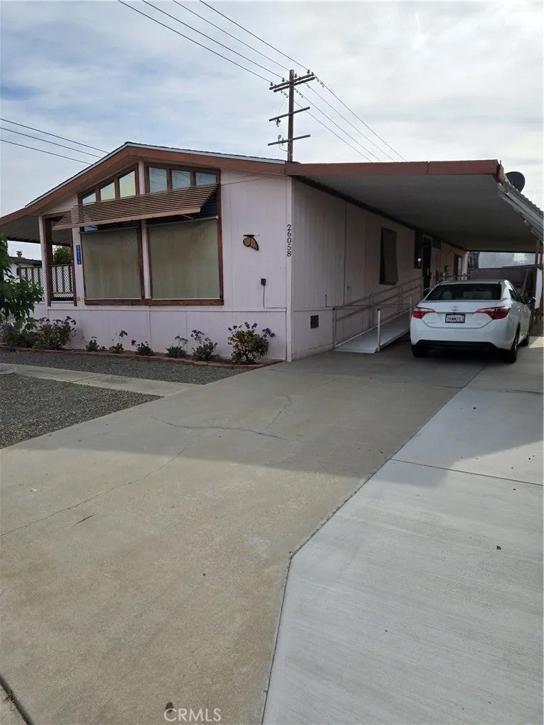 26058 Fountain Palm Drive — photo