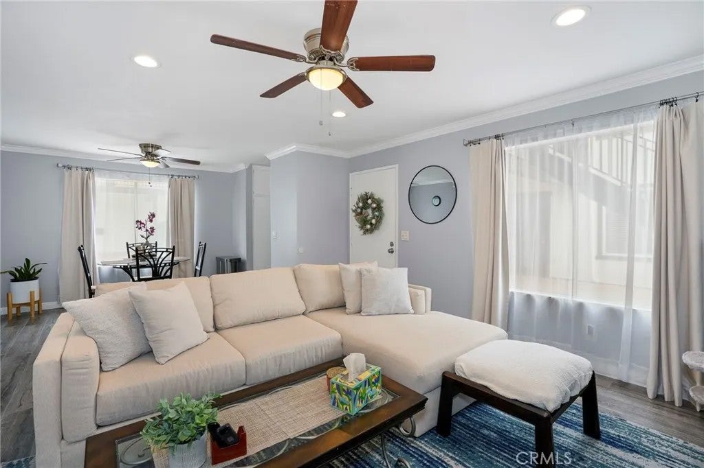 866 Cinnamon Lane 57 — photo