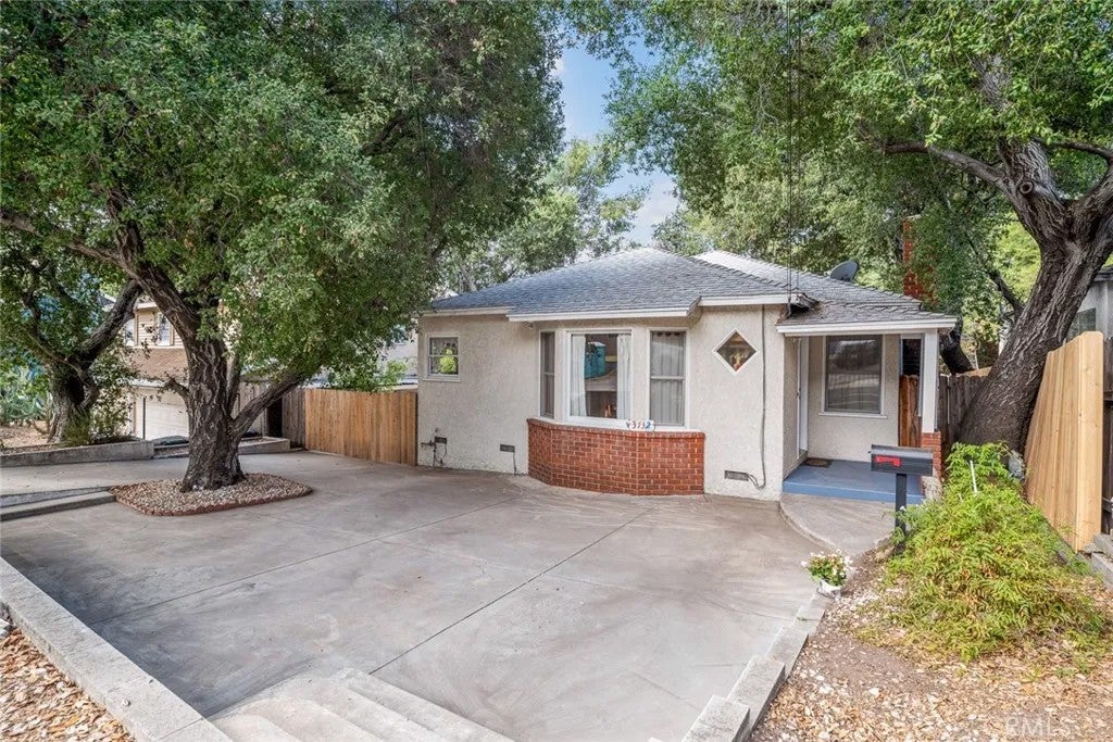 3732 Mayfield — photo