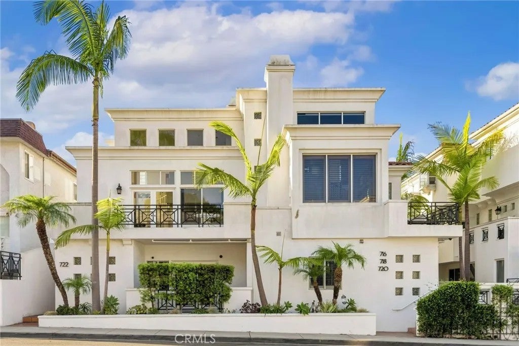716 Manhattan Beach Boulevard — photo
