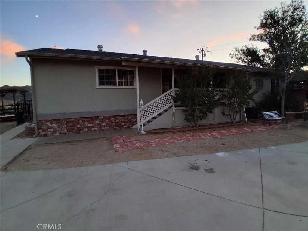 8630 Penhaven — photo
