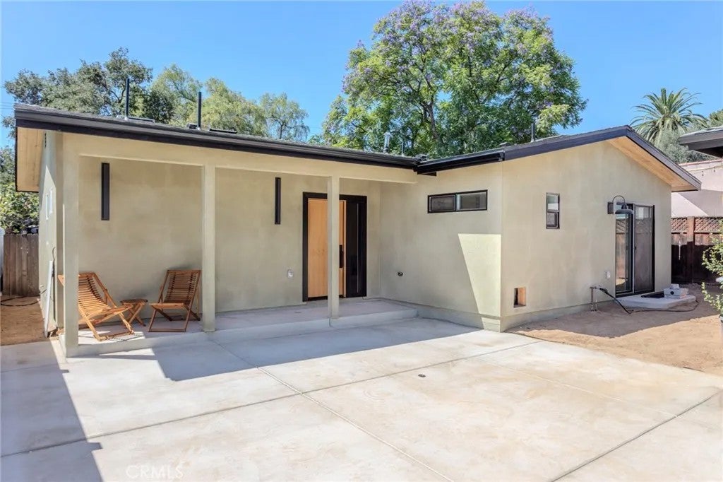 1701 N Oxford — photo
