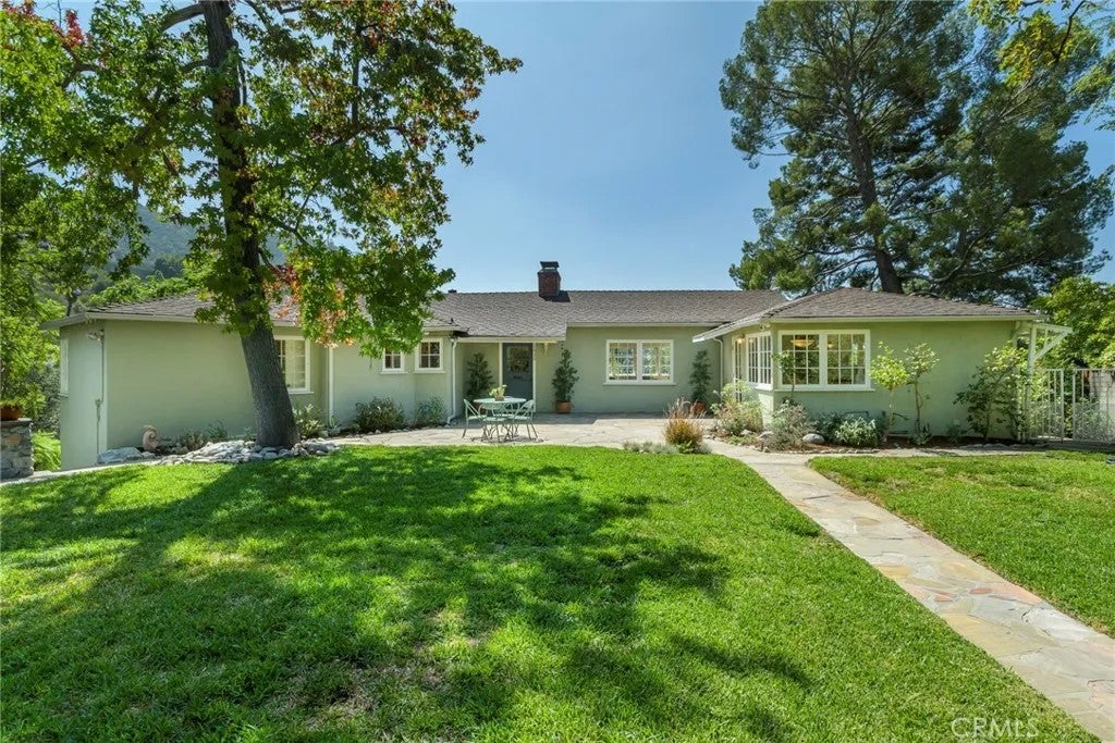 1820 Verdugo Knolls — photo