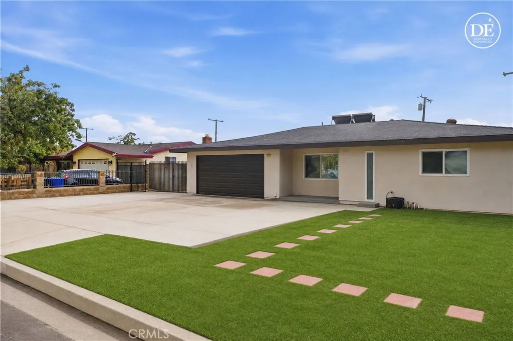 13011 Pinon — photo