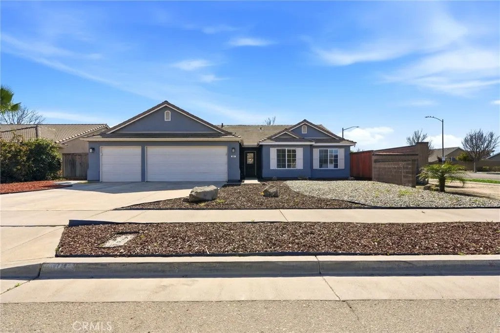 865 Avalon Drive — photo