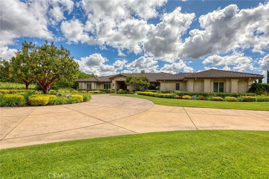 250 Foxen Bluff Lane — photo