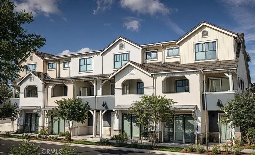 1196 Tiburon Way — photo
