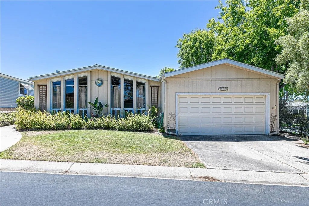 1112 Cardiff — photo