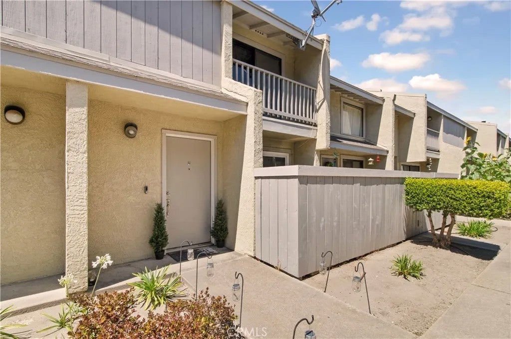 1109 W Cypress — photo