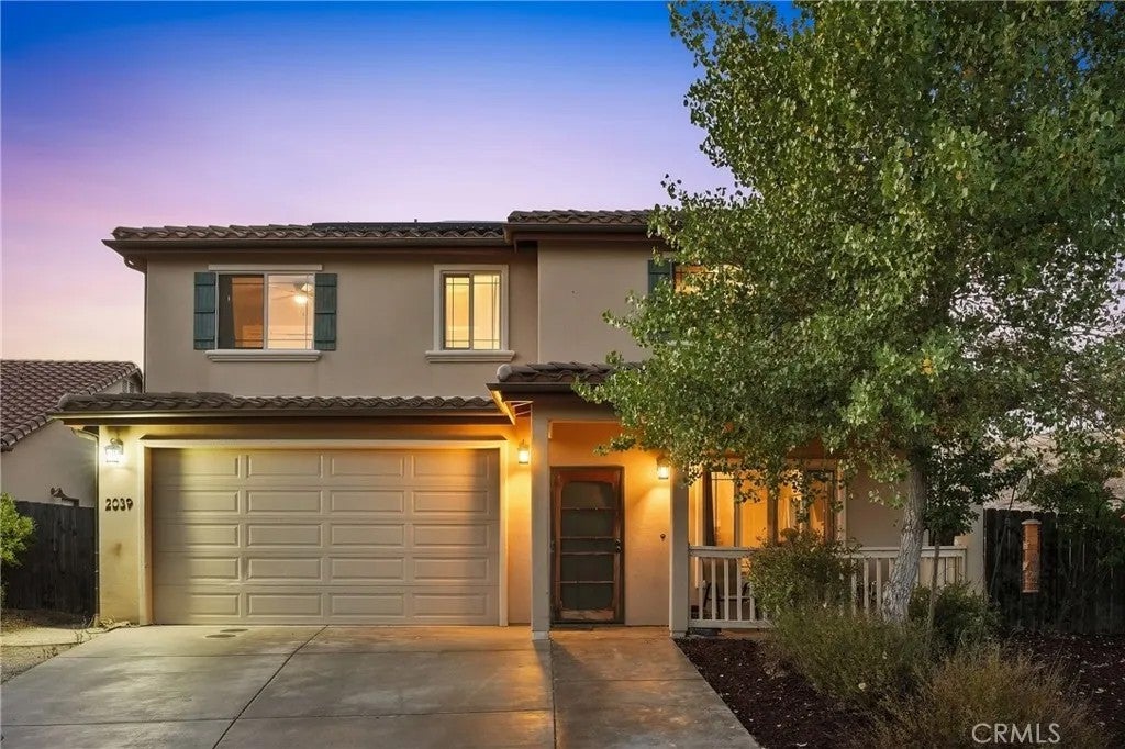 2039 Vista Oaks Way — photo