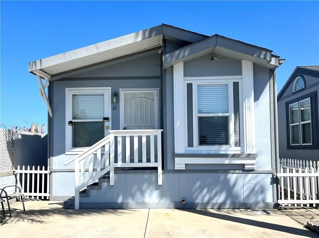 449 W Tefft 17 — photo