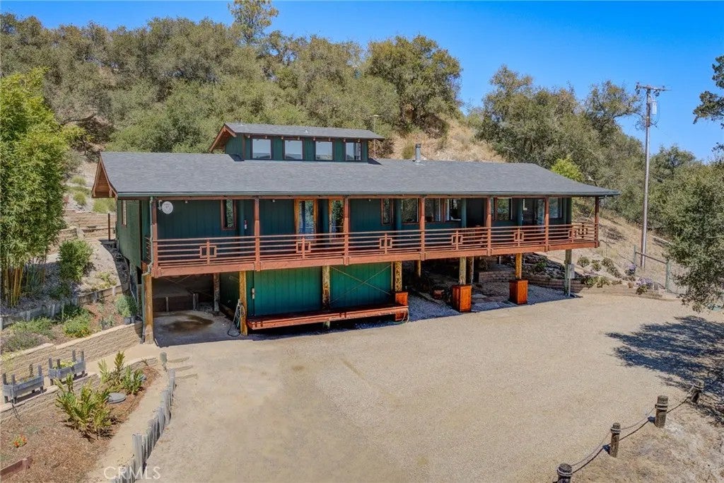 1615 Bee Canyon Road — photo
