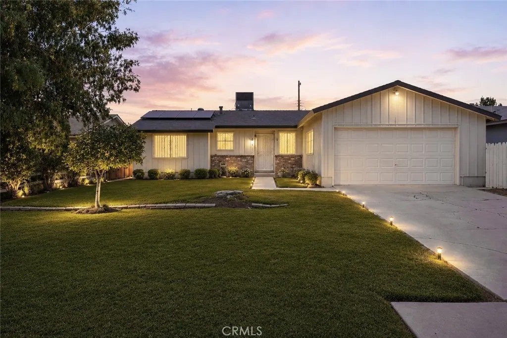 2804 Pomona — photo