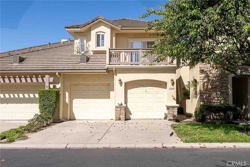 2327 Westbury — photo