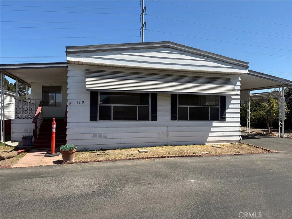 1701 S Thornburg 119 — photo