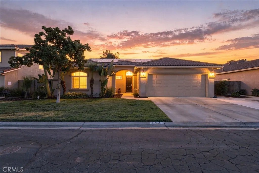 1162 Paradise Loop — photo