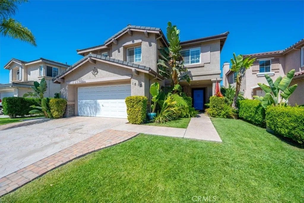 1817 David Sanchez — photo
