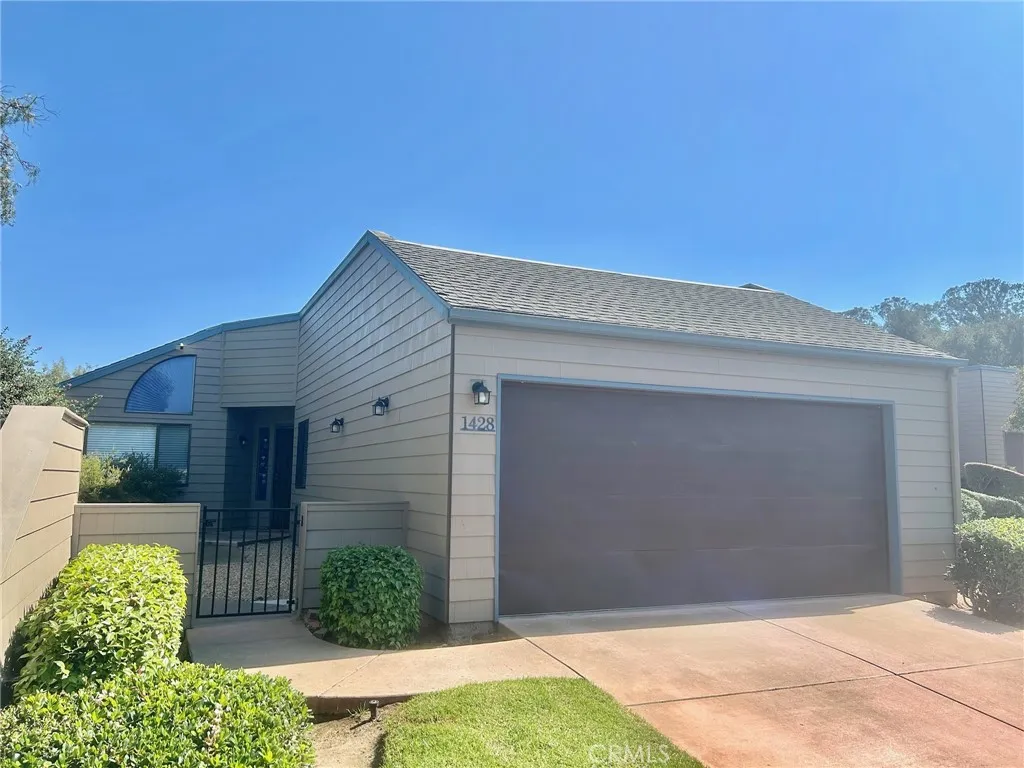 1428 Oakridge Park Rd — photo