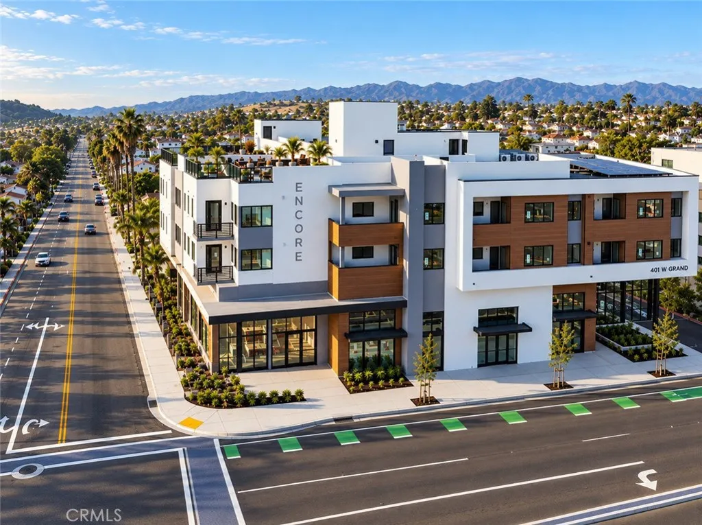 451 Grand Avenue West Unit 322 — photo