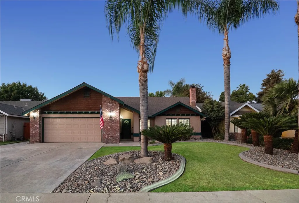 2824 W Hemlock Court — photo