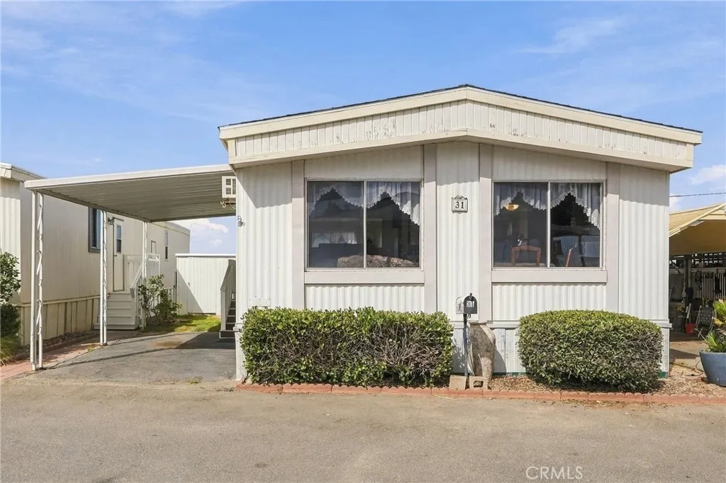 1600 E Clark Unit 31 — photo