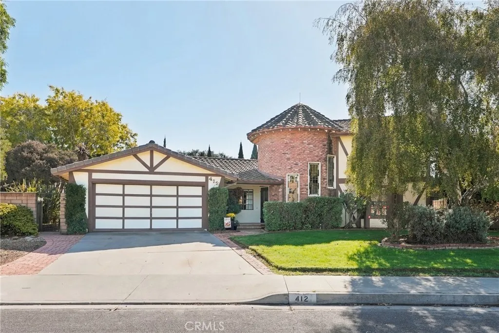 412 S Palisade Drive — photo