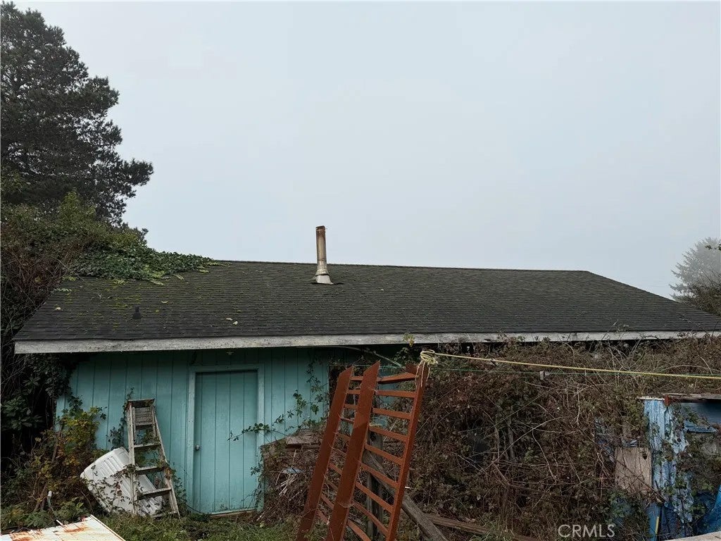 2141 Lagoon — photo
