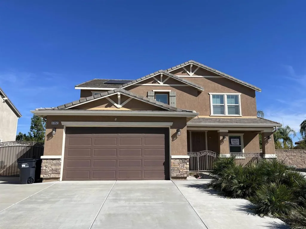 37052 Whispering Hills Dr — photo