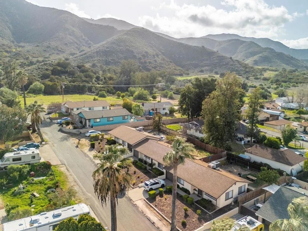 33115 Evergreen Sreet — photo