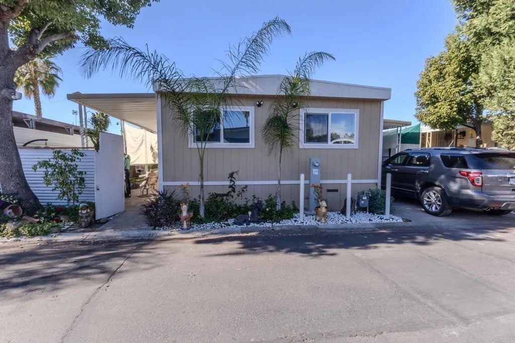 400 Greenfield 136 — photo