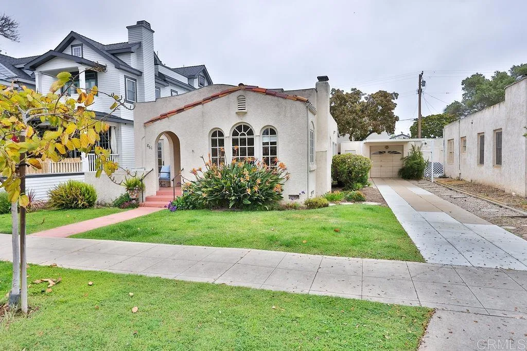 861 G Avenue — photo