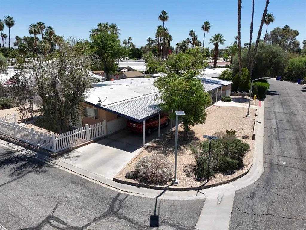 520 Calle Madrigal — photo