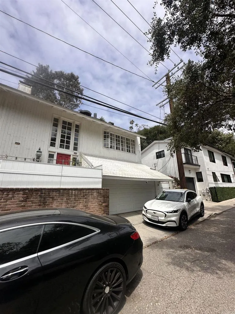 507 W Rustic Road, Santa Monica, CA 90402 — photo 2