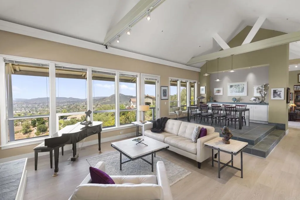 14645 High Valley Road, Poway, CA 92064