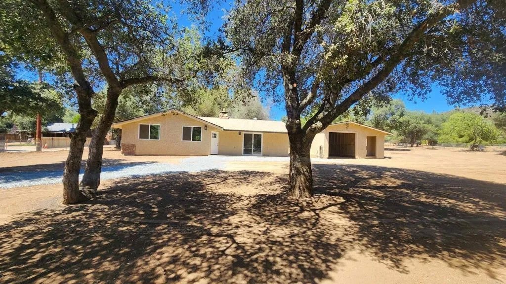 27544 Old Highway 80 — photo