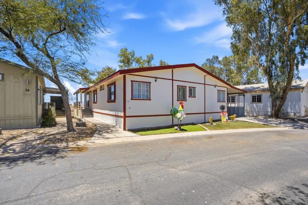 1601 Drew Spc 57 — photo