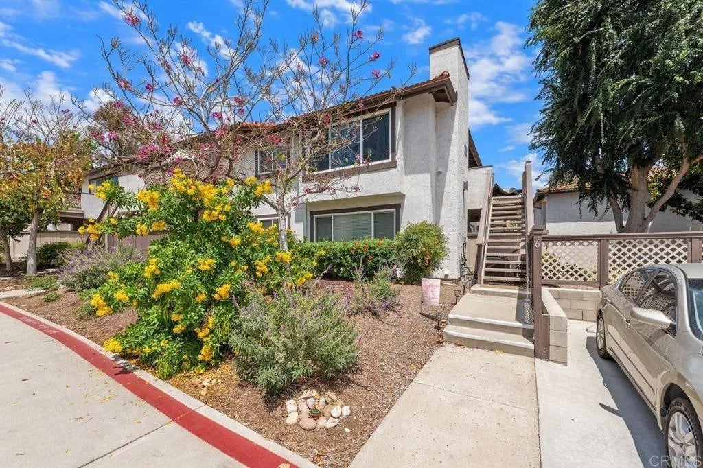 10258 Norma Gardens Drive 6 — photo