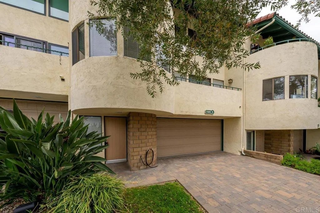 7302 Alicante Road 3 — photo