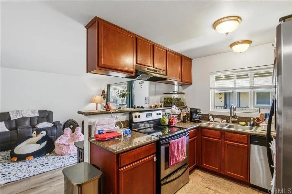 12805 Mapleview St 8 — photo