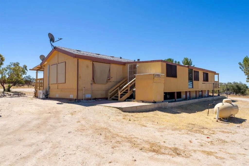 37621 Moon Valley Road — photo