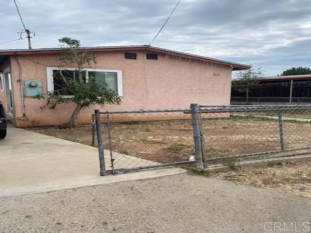 9811 Arapaho Street — photo