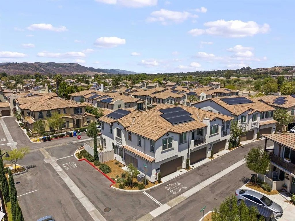 45477 Calle Cirros — photo