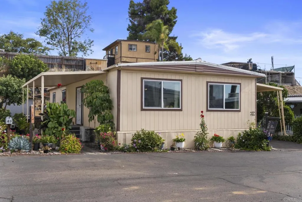 12505 Royal Unit 63 — photo